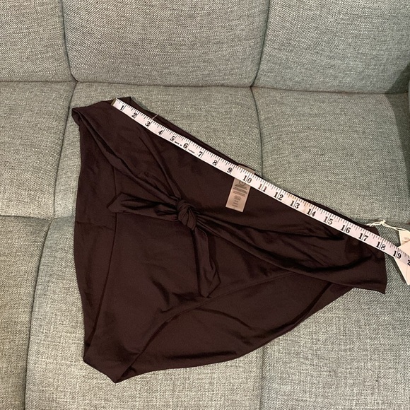 Good American Black 10 Ways To Wear Black Bikini Bottom Size 6/3XL - Picture 5 of 6